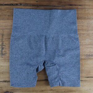 UNDER WHERE? HEATHER GREY COMPRESSION SHORT UNDERWEAR SHAPEWEAR SIZE MEDIUM
